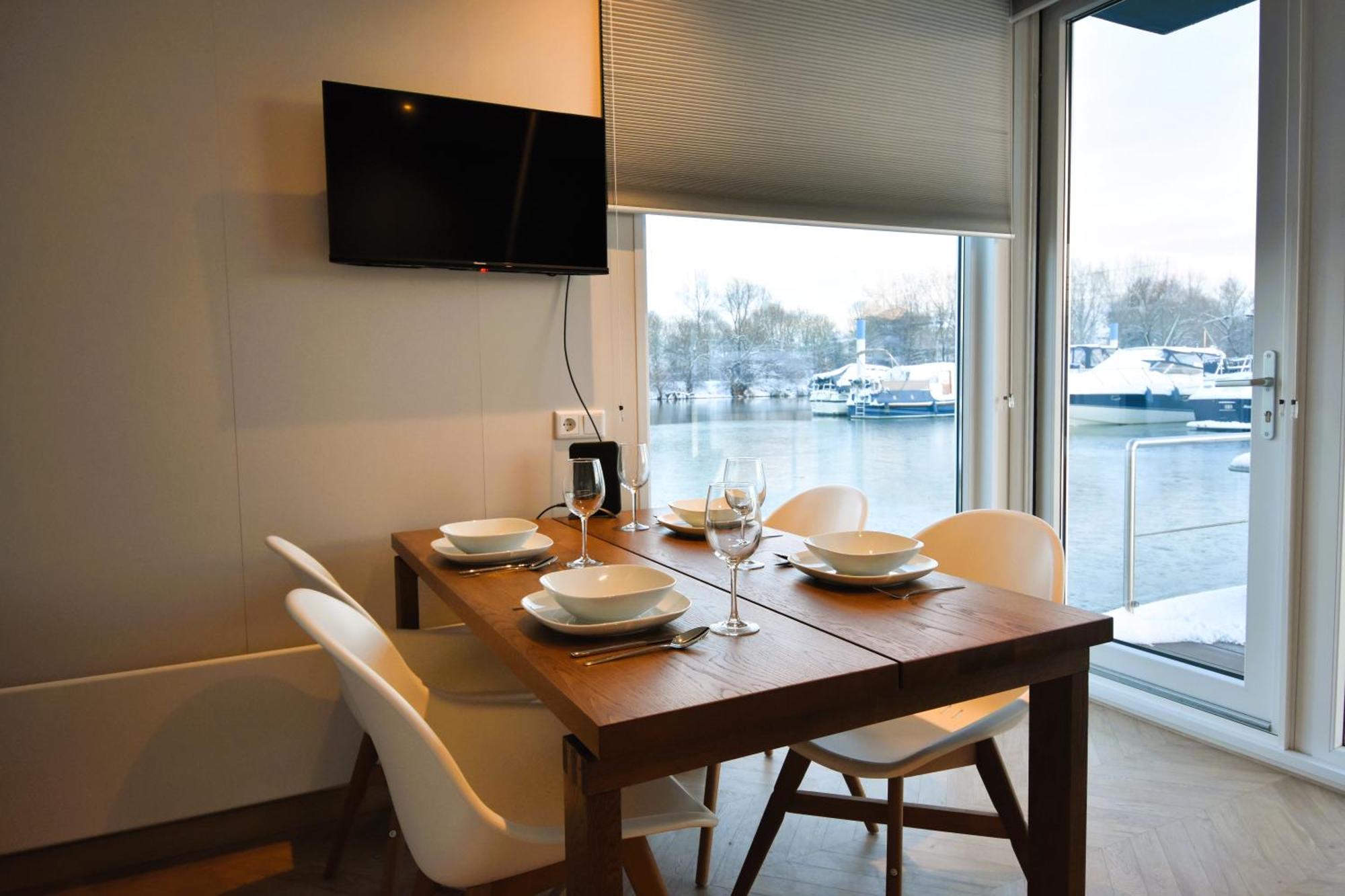 马斯特里赫特 Houseboat Trinidad酒店 外观 照片